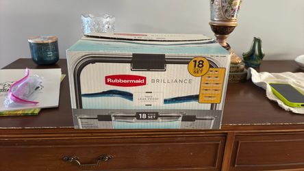 Rubbermaid Brillance 18 piece set