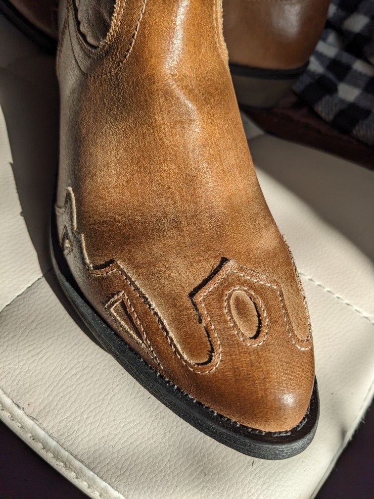 Country Boots Women's Size 7.5