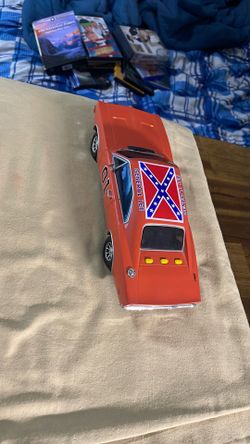 2006 dukes of hazard general Lee car