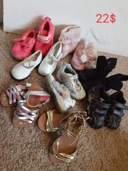 Size 6 shoe lot all for 25$