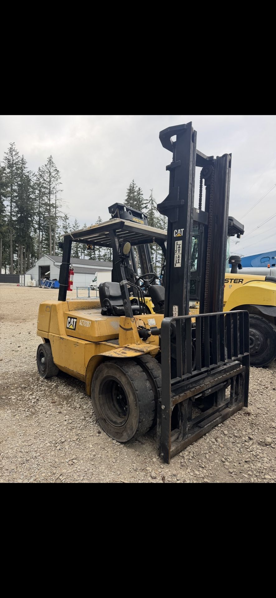 Caterpillar DP40K ForkLift Diesel 9k Lift Capacity Machinic Special