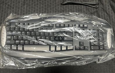 NEW - Gateway PS/S Multimedia Wired Keyboard 