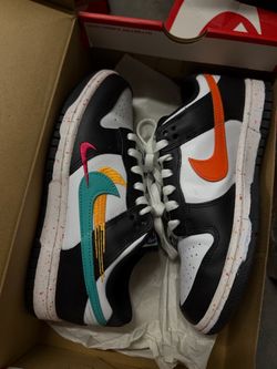 Women’s Nike Dunk