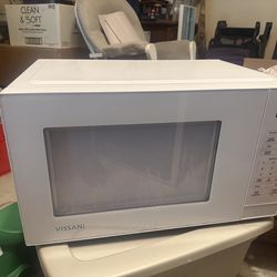 Used Vissani Microwave