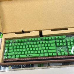 Minecraft Razer Blackwidow V4 X Mechanical Gaming Keyboard 