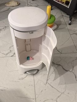 Baby Trash Bin