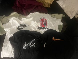 4 nike shirts all xlarge great condition