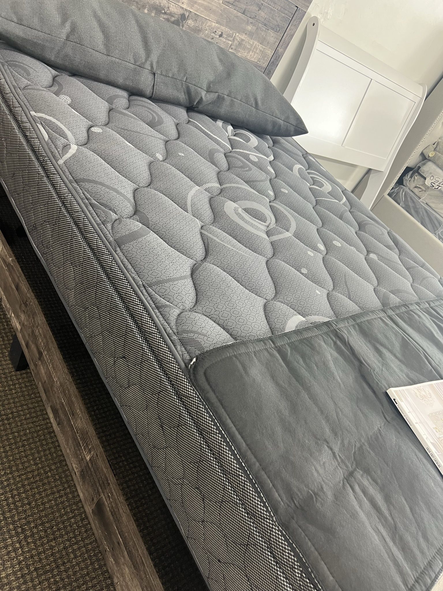 NEW!! Comfy Bargain Beds Twin Full Queen King Cal King Mattress STILL IN PLASTIC!! 🚛 Avail