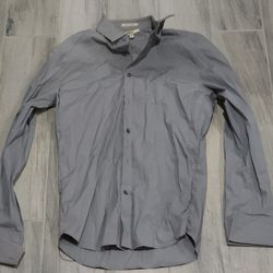 Gray Express Dress Shirt - Medium - Check My Other Ads For More Dress Shirts