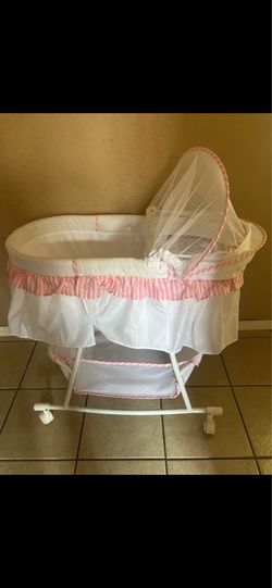 Baby girl bassinet