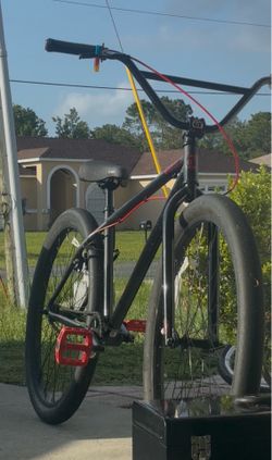 Wheelie bike 29in ( gt preformer )