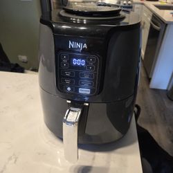 Ninja Air fryer, 4qt