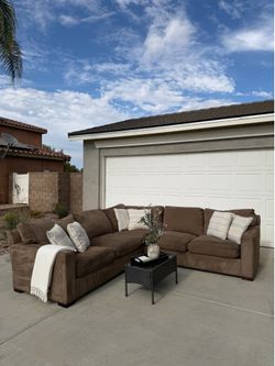 Crate & Barrel Sectional