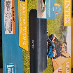 Inflatable bed queen