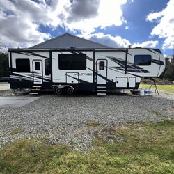 2019 Voltage Toy Hauler Fifth wheel
