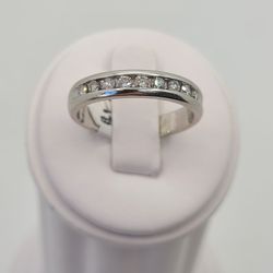 14k White Gold Diamond Wedding Band