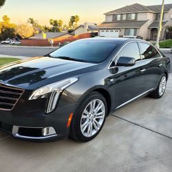 2019 Cadillac XTS. 