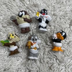 These are a set of vintage 1996 Tyco Baby Looney Tunes Best Buddies play figures 5pcs