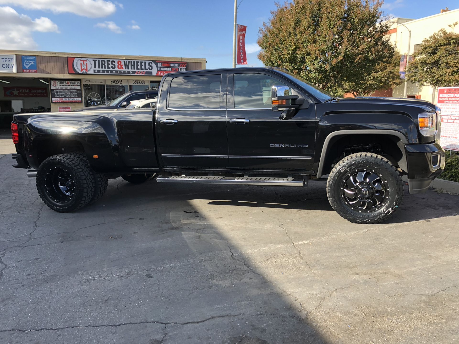Chevy gmc ford dodge dually lift kit wheels and tires combos