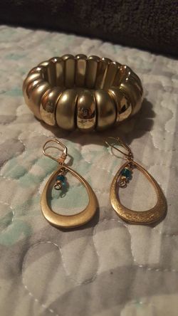 Bracelet & earing set