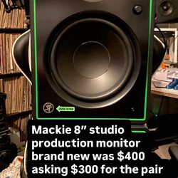 Mackie CR8-XBT - 8" Powered Studio Monitors with Bluetooth (Pair) &  Focus right Scarlet solo audio