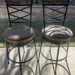 2 Bar Stool 