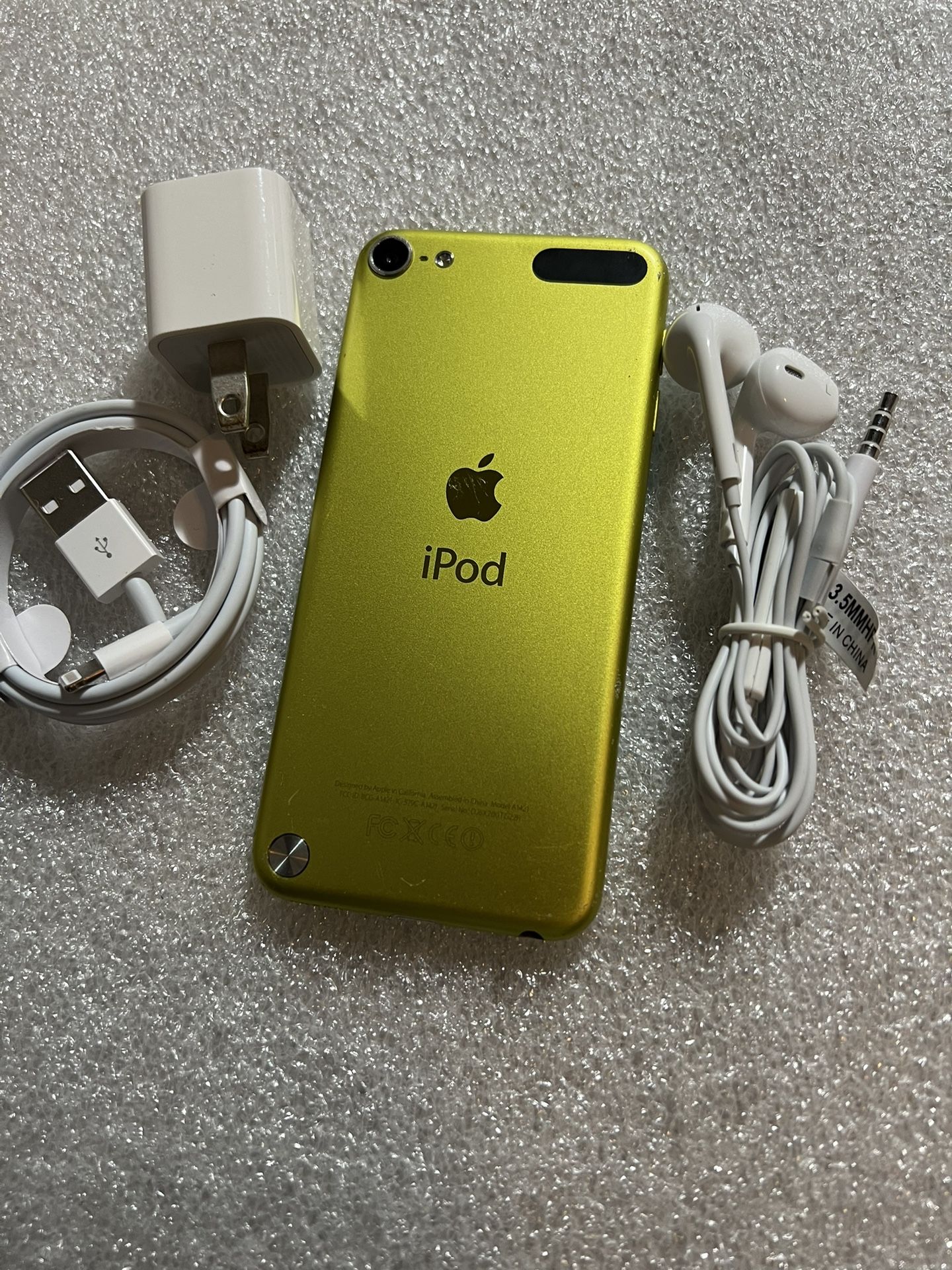 Apple iPod touch 5th Generation 16gb Green 