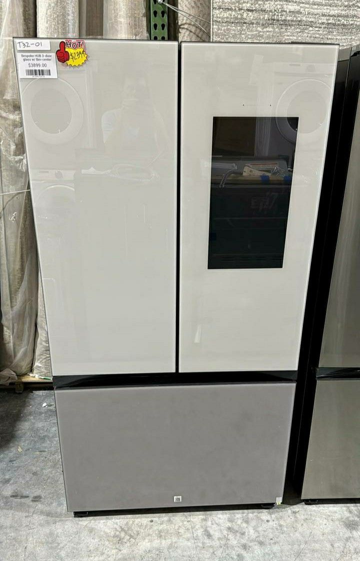 Bespoke-Hub-3-Door-Glass-Refrigerator