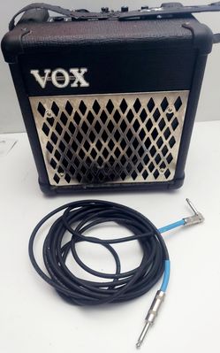 Vox DA5 Compact Battery-powered Guitar Amplifier