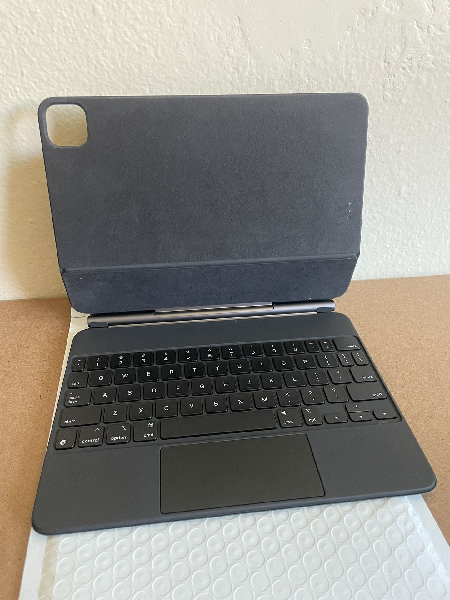 Apple Magic Keyboard For iPad Pro 11” And Air 10.9 / 11