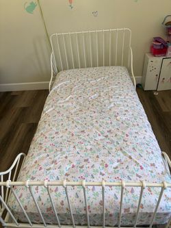 Twin bed with mattress