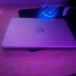 hp touchscreen laptop *accepting trades and offers*