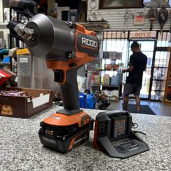 Rigid 1/2IN Impact W/ Battery And Charger