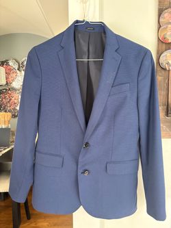J Ferrar men’s suit. Size 38 slim
