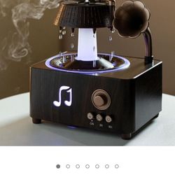 Vintage Record Diffuser with White Noise Sound, Aromatherapy Essential Oil Diffuser with 7 Colors