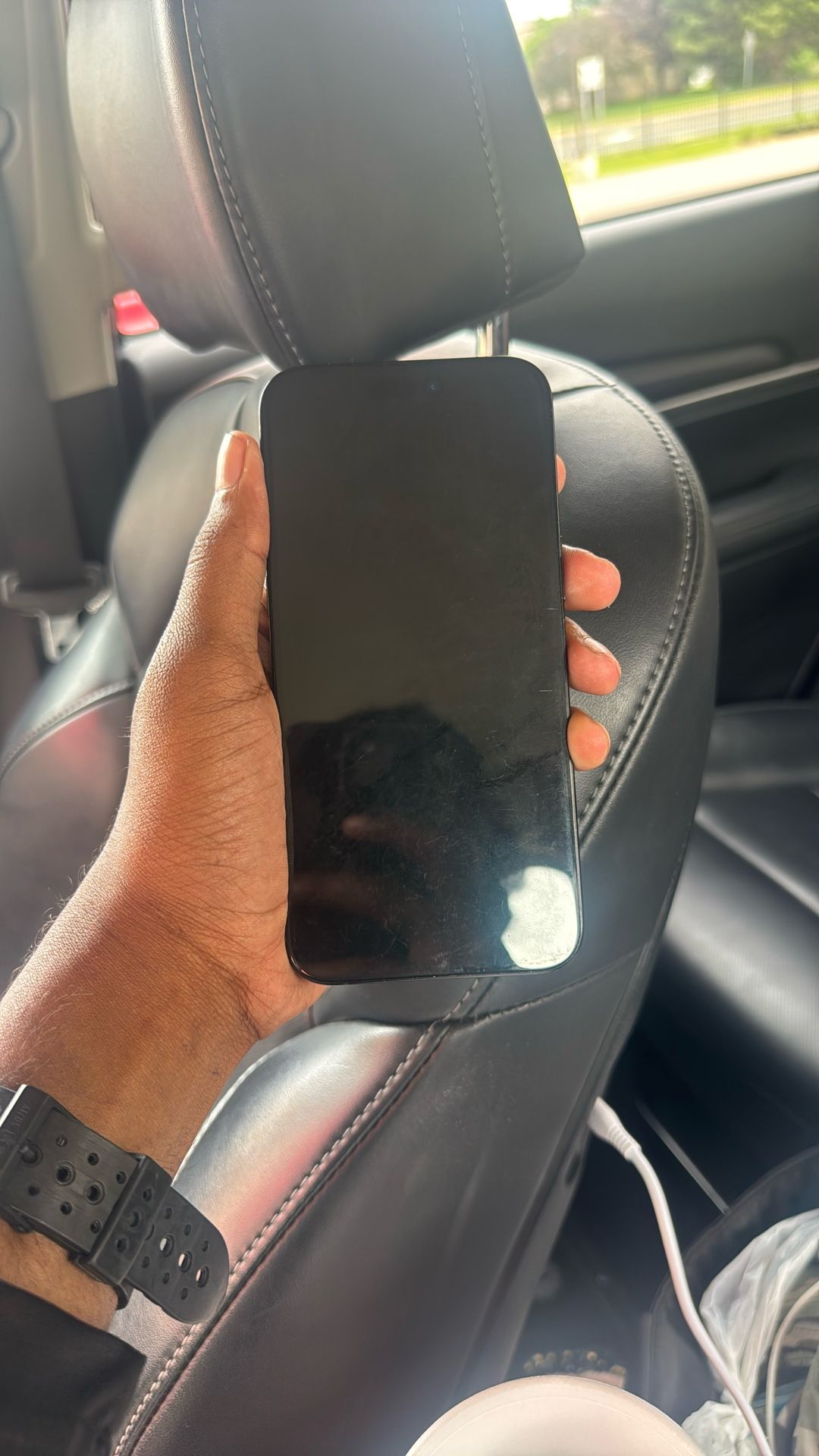iPhone 16
