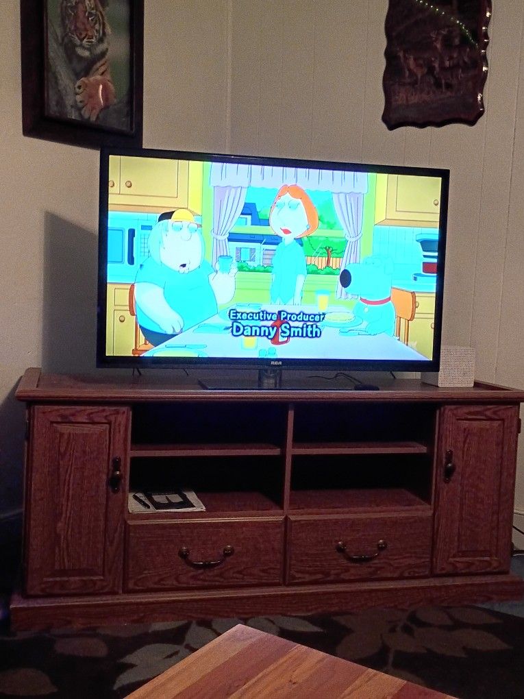 46 Inch RCA tv with Remote
