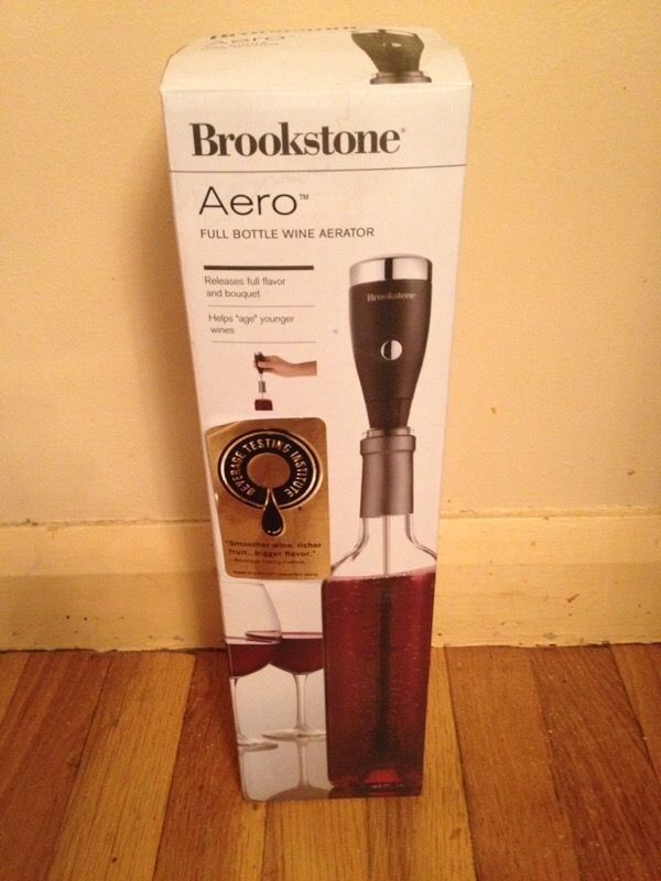 NEW Brookstone Aero Full Bottle Wine Aerator