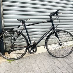 Specialized Sirrus 22 Inch Bike