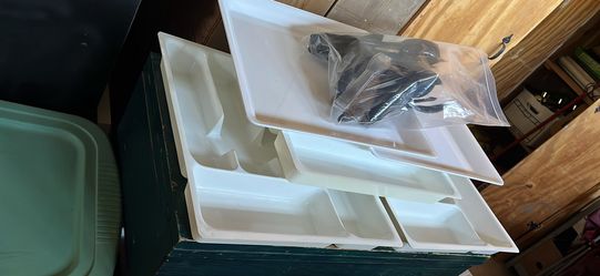 Total of 5 trays (16x16) and all utensils