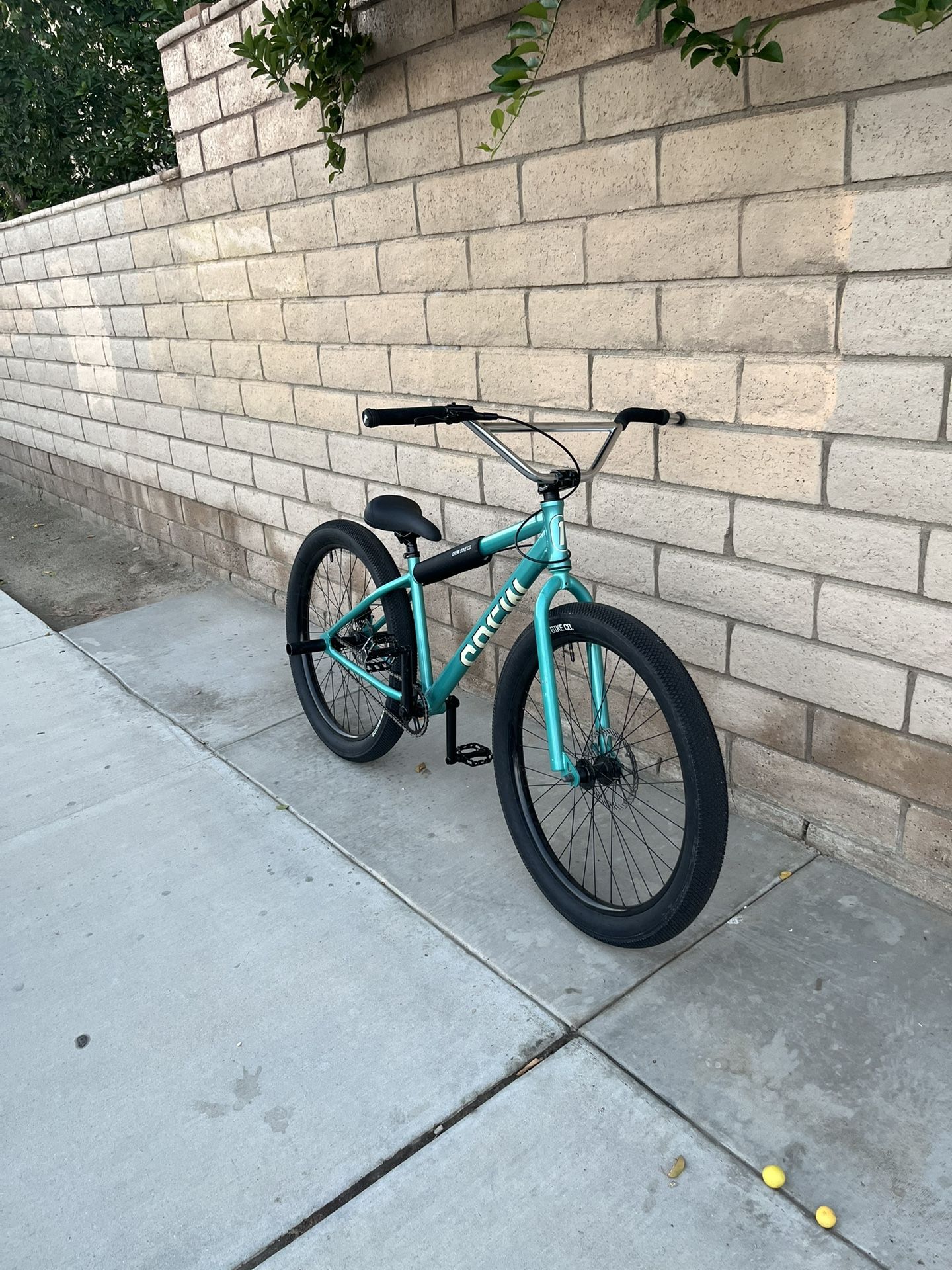 Crew 27.5 (Taking Offers)