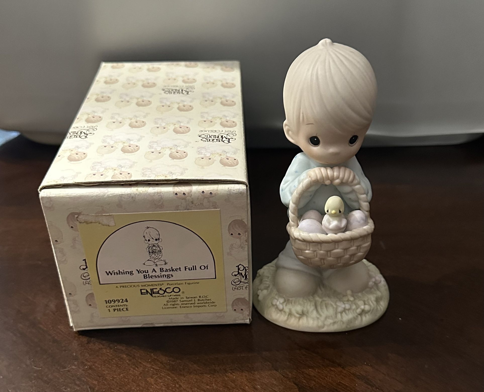 Precious moments wishing you a basket full of blessings figurine