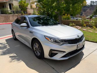 2020 Kia Optima SE – Clean Title – Very Clean