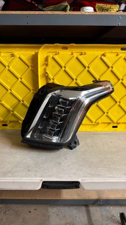 Cadillac Escalade Left Headlight 2015 2016 2017 2018 2019 2020