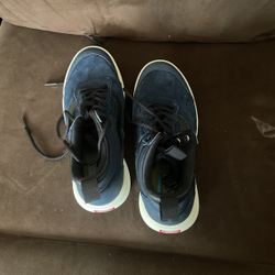 Man Vans Size 7.0 Color Dark Blue And Black
