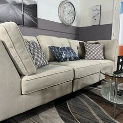 Ashley Furniture BEAUTIFUL & COMFY Modular Sectional Couch Sofa (DELIVERY AVAILABLE/$50 DOWN & ITS YOURS🟢) Sectional Couch Sofa Recliner