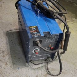 Chicago tool flux core welder wire Feed 120 Volt Harbor Freight Used Couple of Times Selling Now 110