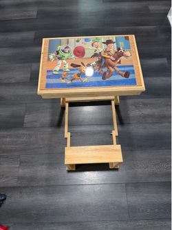 Kids desk