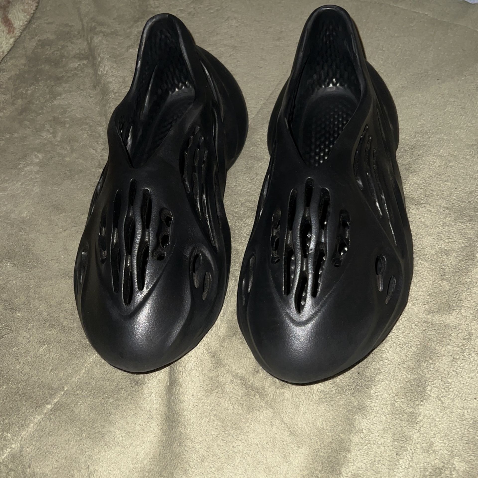 Take A Look About Foam Runner Size 9