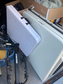 Folding Plastic Utility Tables